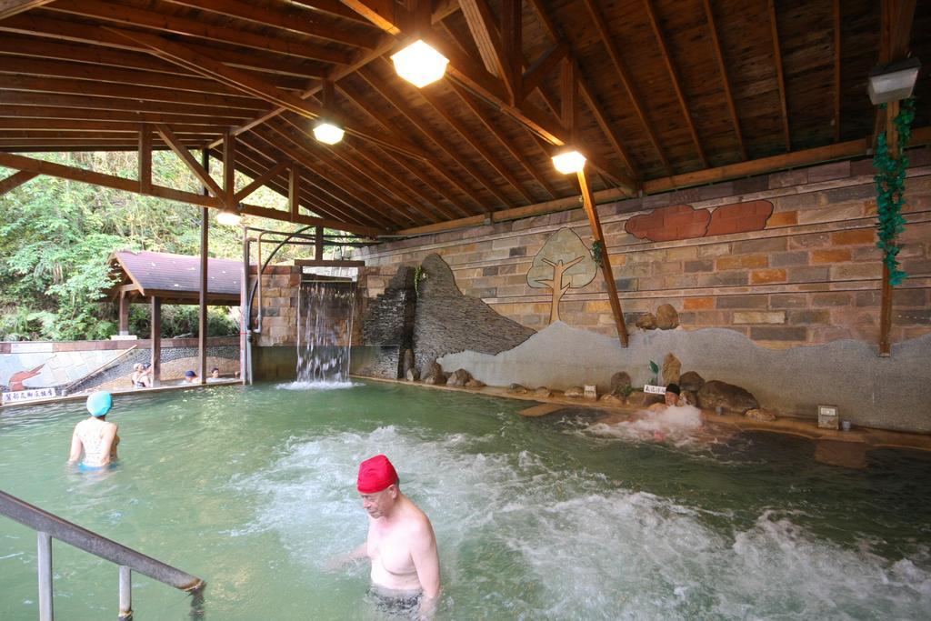 Jenq Yang Hotspring Hotel Renai Bagian luar foto
