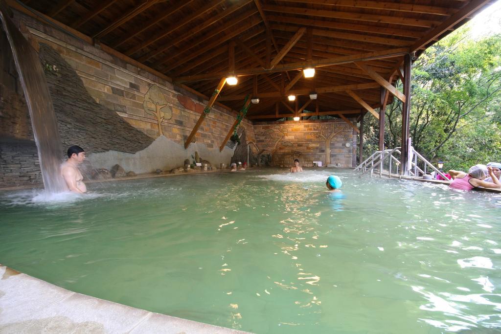 Jenq Yang Hotspring Hotel Renai Bagian luar foto