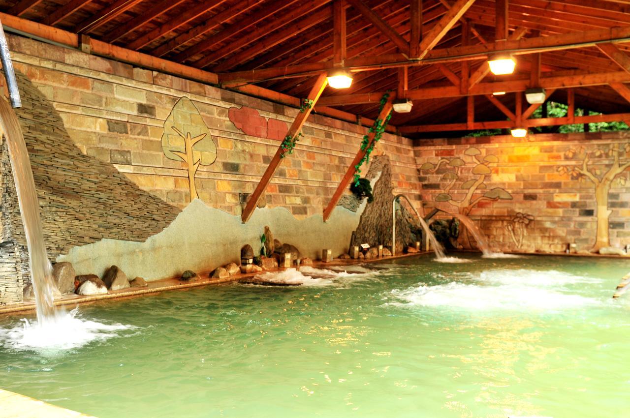 Jenq Yang Hotspring Hotel Renai Bagian luar foto